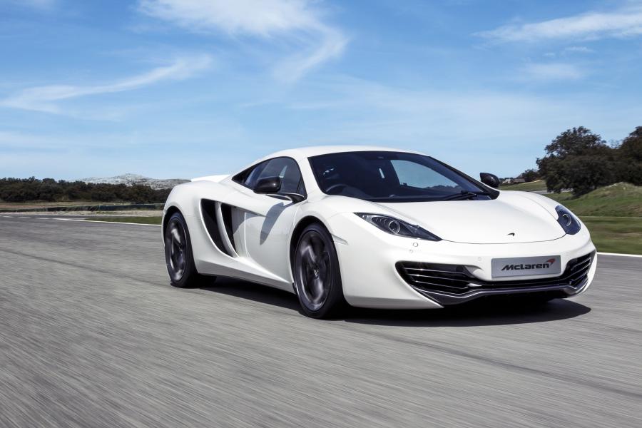  McLaren MP4-12C 2013 года  (фото 1 из 7)